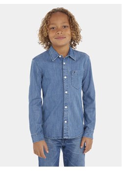Tommy Hilfiger Koszula jeansowa KB0KB08307 D Niebieski Regular Fit ze sklepu MODIVO w kategorii Koszule chłopięce - zdjęcie 168634582