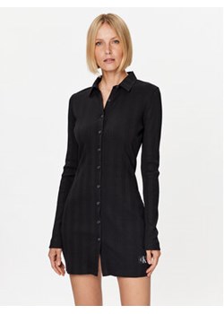 Calvin Klein Jeans Sukienka koszulowa J20J221644 Czarny Slim Fit ze sklepu MODIVO w kategorii Sukienki - zdjęcie 168635541