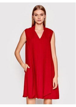 Victoria Victoria Beckham Sukienka codzienna 1122WDR003477A Czerwony Relaxed Fit ze sklepu MODIVO w kategorii Sukienki - zdjęcie 168640691