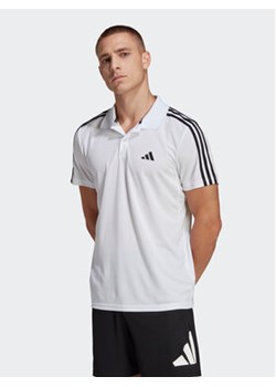 adidas Polo Train Essentials Piqué 3-Stripes Training Polo Shirt IB8109 Biały Regular Fit ze sklepu MODIVO w kategorii T-shirty męskie - zdjęcie 168645050