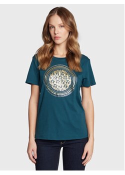 Guess T-Shirt W3RI01 K9RM1 Zielony Regular Fit ze sklepu MODIVO w kategorii Bluzki damskie - zdjęcie 168646641