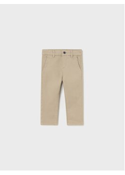 Mayoral Spodnie materiałowe 521 Écru Regular Fit ze sklepu MODIVO w kategorii Spodnie i półśpiochy - zdjęcie 168649142