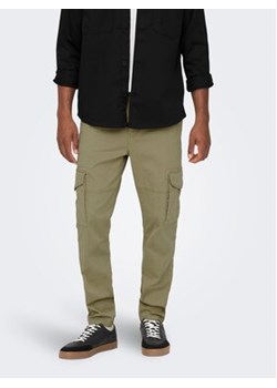 Only & Sons Spodnie materiałowe 22025431 Zielony Tapered Fit ze sklepu MODIVO w kategorii Spodnie męskie - zdjęcie 168651601