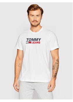 Tommy Jeans T-Shirt Corp Logo DM0DM15379 Biały Regular Fit ze sklepu MODIVO w kategorii T-shirty męskie - zdjęcie 168651740