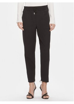 Marella Spodnie materiałowe Dictate 2413131034 Czarny Regular Fit ze sklepu MODIVO w kategorii Spodnie damskie - zdjęcie 168654241