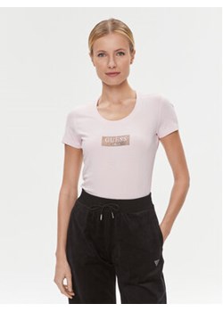 Guess T-Shirt W4RI33 J1314 Różowy Slim Fit ze sklepu MODIVO w kategorii Bluzki damskie - zdjęcie 168654271