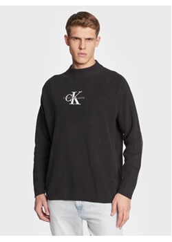 Calvin Klein Jeans Sweter J30J322460 Czarny Loose Fit ze sklepu MODIVO w kategorii Swetry męskie - zdjęcie 168654372