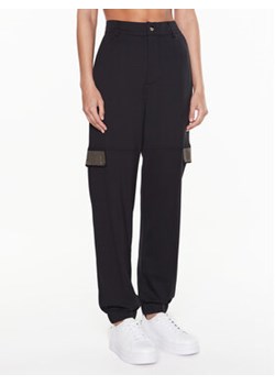 Liu Jo Sport Spodnie materiałowe TA3156 J5942 Czarny Regular Fit ze sklepu MODIVO w kategorii Spodnie damskie - zdjęcie 168654520