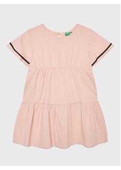 United Colors Of Benetton Sukienka letnia 4O9TGV00P Różowy Regular Fit ze sklepu MODIVO w kategorii Sukienki dziewczęce - zdjęcie 168655710
