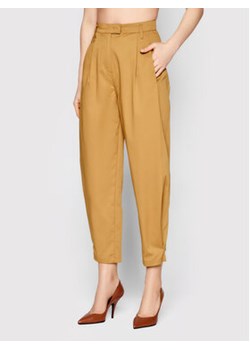 Sisley Spodnie materiałowe 4FETLF00B Brązowy Relaxed Fit ze sklepu MODIVO w kategorii Spodnie damskie - zdjęcie 168657944