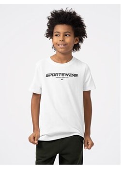 4F T-Shirt 4FJAW23TTSHM0797 Biały Regular Fit ze sklepu MODIVO w kategorii T-shirty chłopięce - zdjęcie 168658093