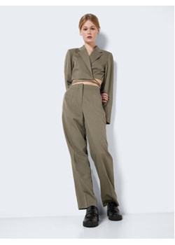 Noisy May Spodnie materiałowe Thea 27024904 Zielony Relaxed Fit ze sklepu MODIVO w kategorii Spodnie damskie - zdjęcie 168658232