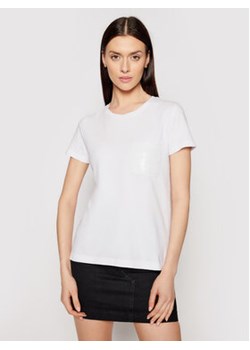 DKNY T-Shirt P0RAOC2R Biały Regular Fit ze sklepu MODIVO w kategorii Bluzki damskie - zdjęcie 168658610
