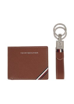 Tommy Hilfiger Zestaw portfel i brelok AM0AM11628 Brązowy ze sklepu MODIVO w kategorii Breloki - zdjęcie 168660320