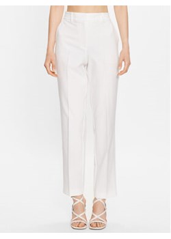 Selected Femme Spodnie materiałowe 16088026 Biały Straight Fit ze sklepu MODIVO w kategorii Spodnie damskie - zdjęcie 168665200