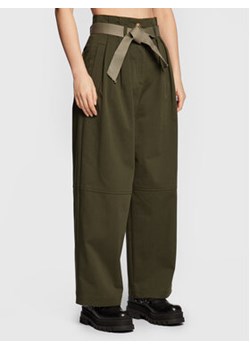 Pinko Spodnie materiałowe Penni 1G189X A054 Zielony Relaxed Fit ze sklepu MODIVO w kategorii Spodnie damskie - zdjęcie 168666214