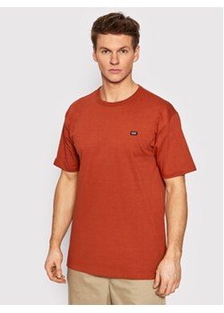 Vans T-Shirt Mn Off The Wall Clasic VN0A49R7 Czerwony Regular Fit ze sklepu MODIVO w kategorii T-shirty męskie - zdjęcie 168667274