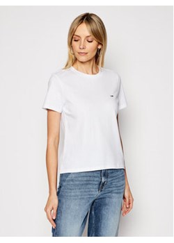 Tommy Jeans T-Shirt C Neck DW0DW09198 Biały Regular Fit ze sklepu MODIVO w kategorii Bluzki damskie - zdjęcie 168668270
