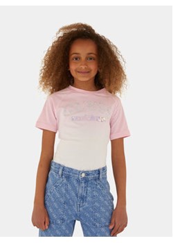 Guess T-Shirt J4RI12 K8HM4 Różowy Regular Fit ze sklepu MODIVO w kategorii Bluzki dziewczęce - zdjęcie 168668502