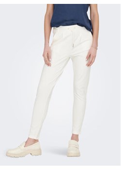 ONLY Spodnie materiałowe 15115847 Biały Regular Fit ze sklepu MODIVO w kategorii Spodnie damskie - zdjęcie 168668981