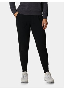 Columbia Spodnie dresowe Lodge™ Knit Jogger Czarny Regular Fit ze sklepu MODIVO w kategorii Spodnie damskie - zdjęcie 168670390