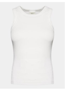 Gina Tricot Top Basic 13894 Biały Regular Fit ze sklepu MODIVO w kategorii Bluzki damskie - zdjęcie 168671254
