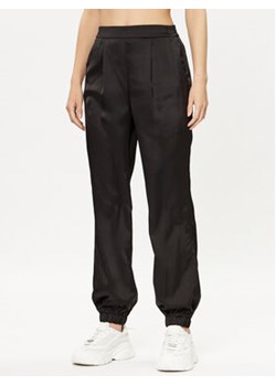 ONLY Spodnie materiałowe Andrea 15275982 Czarny Regular Fit ze sklepu MODIVO w kategorii Spodnie damskie - zdjęcie 168672491