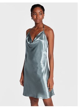 Guess Sukienka koktajlowa Taryn W2BK99 WECV2 Zielony Regular Fit ze sklepu MODIVO w kategorii Sukienki - zdjęcie 168672842