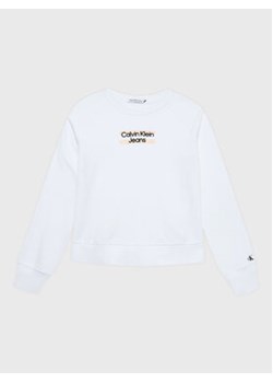 Calvin Klein Jeans Bluza Hero Logo IG0IG01936 Biały Regular Fit ze sklepu MODIVO w kategorii Bluzy chłopięce - zdjęcie 168673352