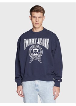 Tommy Jeans Bluza Comfort DM0DM15709 Granatowy Regular Fit ze sklepu MODIVO w kategorii Bluzy męskie - zdjęcie 168673482