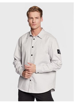 Calvin Klein Jeans Koszula J30J322057 Szary Relaxed Fit ze sklepu MODIVO w kategorii Koszule męskie - zdjęcie 168674733