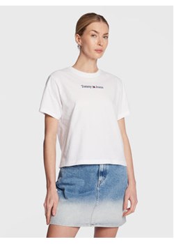 Tommy Jeans T-Shirt Serif Linear DW0DW15049 Biały Regular Fit ze sklepu MODIVO w kategorii Bluzki damskie - zdjęcie 168675280