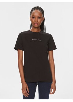 Calvin Klein Jeans T-Shirt J20J221065 Czarny Regular Fit ze sklepu MODIVO w kategorii Bluzki damskie - zdjęcie 168677473