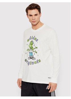 adidas Longsleeve Stoked Alien HC7142 Biały Regular Fit ze sklepu MODIVO w kategorii T-shirty męskie - zdjęcie 168679380