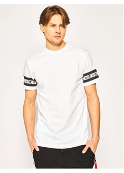 Vans T-Shirt Anaheim Factory VN0A49S1WHT1 Biały Regular Fit ze sklepu MODIVO w kategorii T-shirty męskie - zdjęcie 168679494