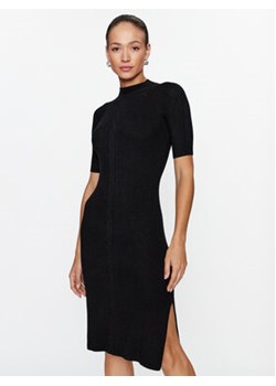 Guess Sukienka dzianinowa Arielle W3BK40 Z3940 Czarny Regular Fit ze sklepu MODIVO w kategorii Sukienki - zdjęcie 168682140