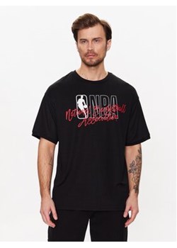 New Era T-Shirt NBA Logo Script 60332208 Czarny Oversize ze sklepu MODIVO w kategorii T-shirty męskie - zdjęcie 168682204