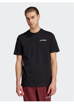 adidas T-Shirt II6060 Czarny Regular Fit ze sklepu MODIVO w kategorii T-shirty męskie - zdjęcie 168684912