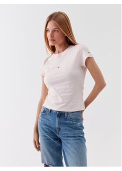 Tommy Jeans T-Shirt Essential Logo DW0DW16145 Różowy Regular Fit ze sklepu MODIVO w kategorii Bluzki damskie - zdjęcie 168685593