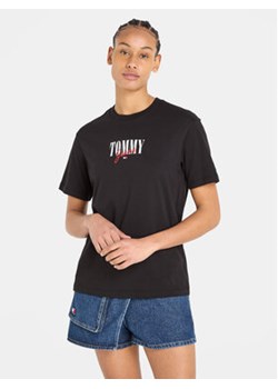 Tommy Jeans T-Shirt Essential Logo DW0DW16441 Czarny Relaxed Fit ze sklepu MODIVO w kategorii Bluzki damskie - zdjęcie 168689240