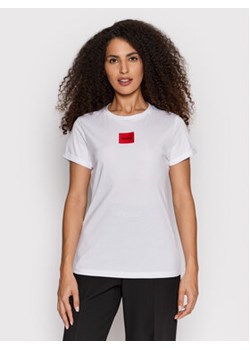 Hugo T-Shirt Logo Label 50456008 Biały Regular Fit ze sklepu MODIVO w kategorii Bluzki damskie - zdjęcie 168697764