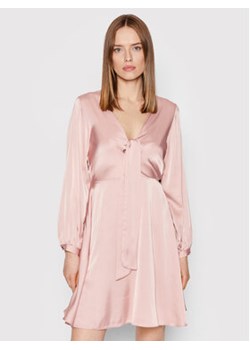 Rinascimento Sukienka codzienna CFC0107551003 Różowy Regular Fit ze sklepu MODIVO w kategorii Sukienki - zdjęcie 168698461