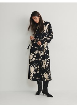 Reserved - Koszulowa sukienka w kwiaty - czarny ze sklepu Reserved w kategorii Sukienki - zdjęcie 168731713