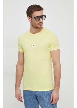 Tommy Hilfiger t-shirt bawełniany męski kolor żółty z aplikacją MW0MW11797 ze sklepu ANSWEAR.com w kategorii T-shirty męskie - zdjęcie 168740401