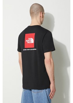 The North Face t-shirt bawełniany M S/S Redbox Tee męski kolor czarny z nadrukiem NF0A87NPJK31 ze sklepu PRM w kategorii T-shirty męskie - zdjęcie 168741551