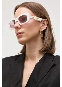 Versace okulary przeciwsłoneczne damskie kolor biały ze sklepu ANSWEAR.com w kategorii Okulary przeciwsłoneczne damskie - zdjęcie 168750231