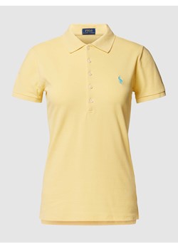 Koszulka polo o kroju slim fit z wyhaftowanym logo model ‘JULIE’ ze sklepu Peek&Cloppenburg  w kategorii Bluzki damskie - zdjęcie 168750613