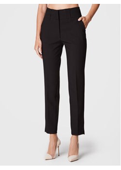 Marciano Guess Spodnie materiałowe 1BGB11 9653Z Czarny Slim Fit ze sklepu MODIVO w kategorii Spodnie damskie - zdjęcie 168755013