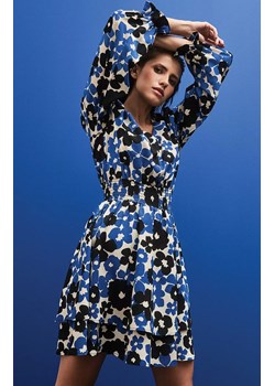 Sukienka z rozkloszowanym dołem i kwiatowym wzorem 4306, Kolor beżowo-niebieski, Rozmiar XS, Moodo ze sklepu Primodo w kategorii Sukienki - zdjęcie 168755140