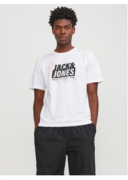 Jack&Jones T-Shirt Map Logo 12252376 Biały Standard Fit ze sklepu MODIVO w kategorii T-shirty męskie - zdjęcie 168756912